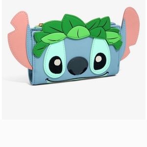 Loungefly Disney Lilo & Stitch Luau Stitch Wallet